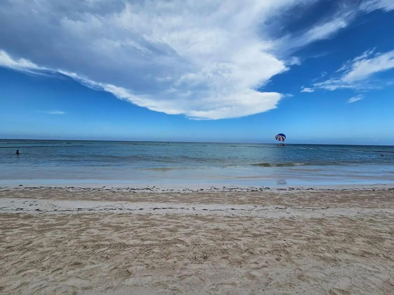 2Bdr Beach Access At Playa Turquesa Los Corales Pc プンタ・カナ アパート