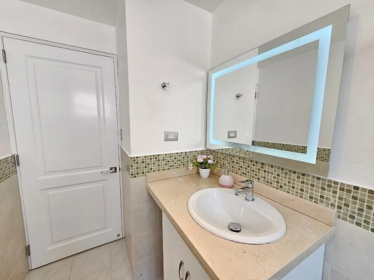 2Bdr Beach Access At Playa Turquesa Los Corales Pc Punta Cana 0*,